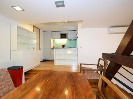 Pronájem bytu, 2+kk, 65 m²
