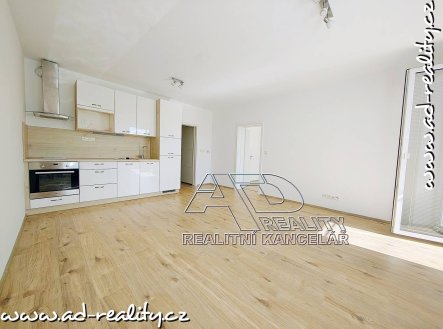 Pronájem bytu, 2+kk, 58 m²
