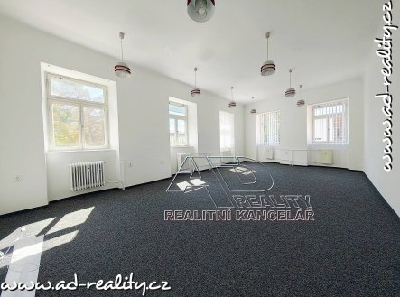 Bez popisku | Pronájem - kanceláře, 222 m²