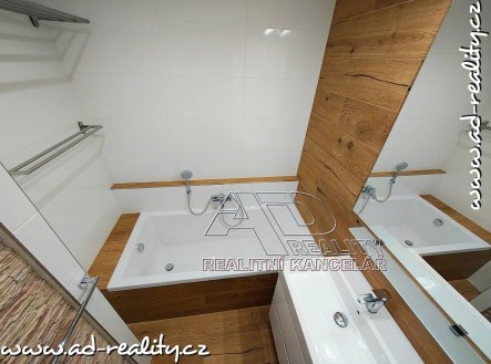 Pronájem bytu, 2+kk, 54 m²