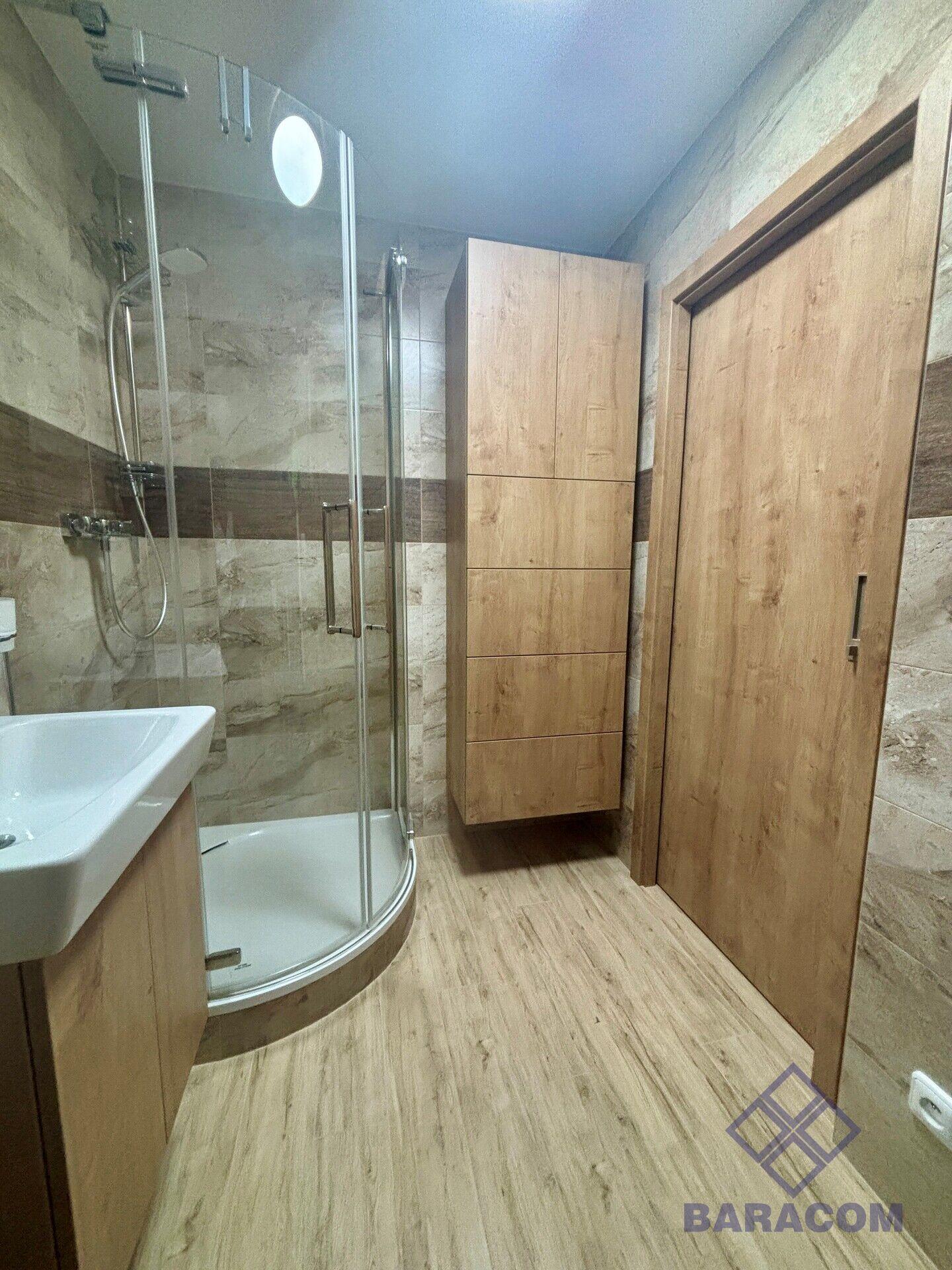 Moderní byt 3+kk po kompletní rekonstrukci s balkonem a vlastní garáží