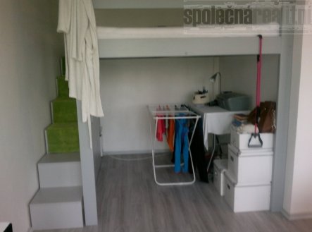 Pronájem bytu, 1+kk, 40 m²