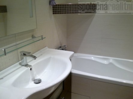 Pronájem bytu, 3+kk, 80 m²