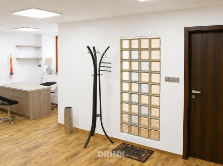 Pronájem komerčního objektu, jiný, 48 m²