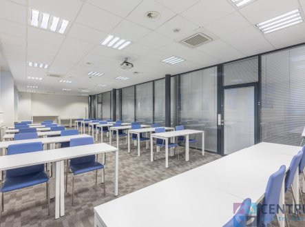 Pronájem kanceláře, 84,2 m²