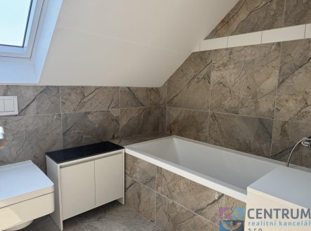 Pronájem bytu, 1+1, 38 m²