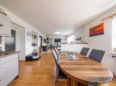 Prodej domu/vily, 243 m²
