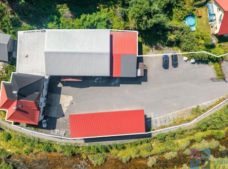 Pronájem obchodní prostory, 328 m²