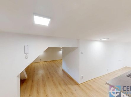 Pronájem bytu, 1+1, 39,4 m²
