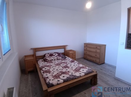 Pronájem bytu, 1+kk, 28 m²