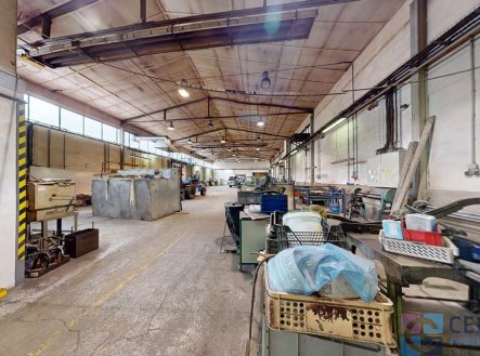 Pronájem výrobní prostory, 611 m²