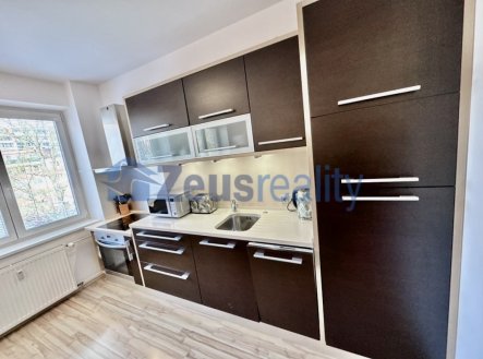 Pronájem bytu, 2+kk, 64 m²