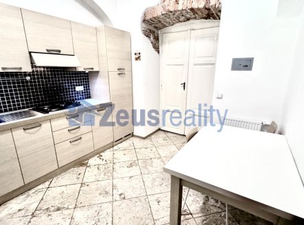 Pronájem bytu, 2+kk, 32 m²