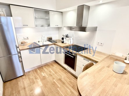 Pronájem bytu, 3+1, 124 m²