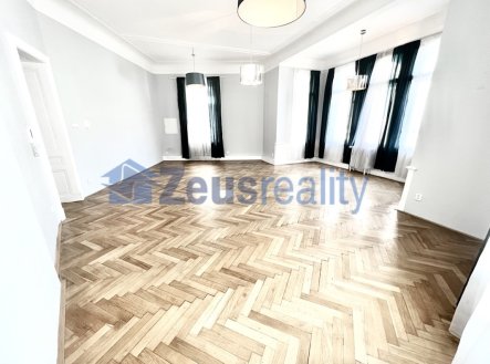 Pronájem obchodní prostory, 45 m²