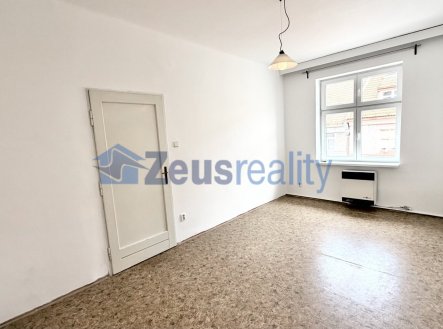 Pronájem bytu, 2+kk, 42 m²