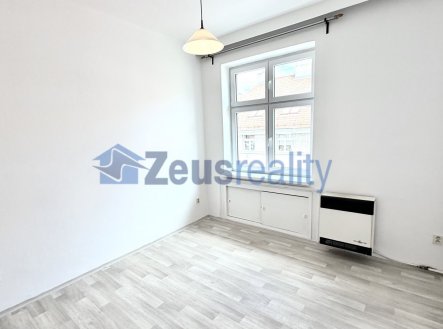 Pronájem bytu, 2+kk, 42 m²