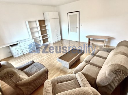 Pronájem bytu, 1+1, 43 m²