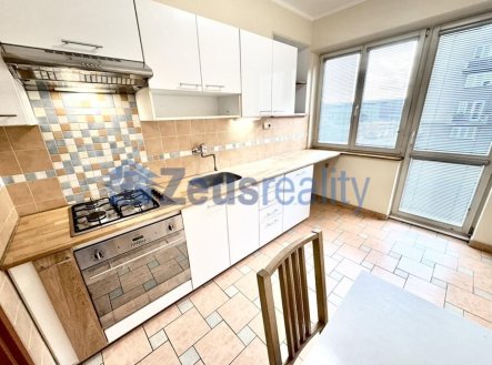 Pronájem bytu, 2+1, 65 m²