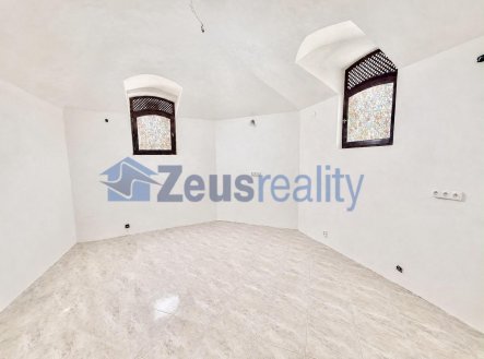 Pronájem obchodní prostory, 170 m²