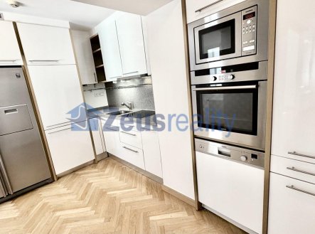 Pronájem bytu, 3+kk, 100 m²