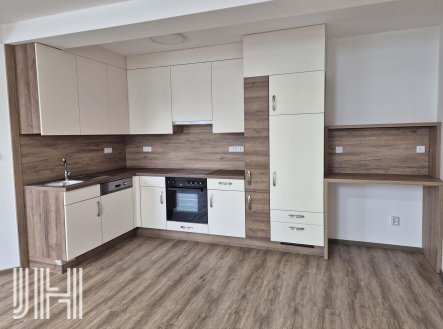 Pronájem bytu, 2+kk, 60 m²