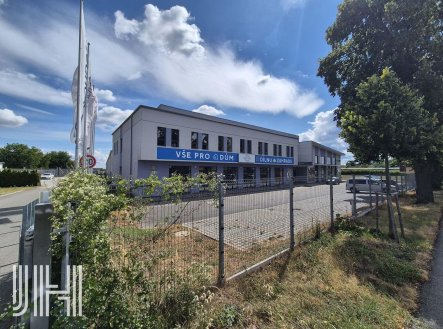Pronájem obchodní prostory, 300 m²