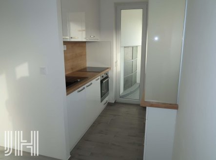Pronájem bytu, 2+kk, 43 m²