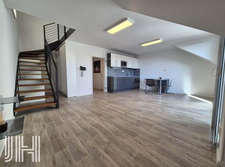 Pronájem bytu, 2+kk, 63 m²