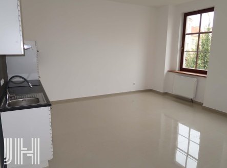 Pronájem bytu, 2+1, 80 m²