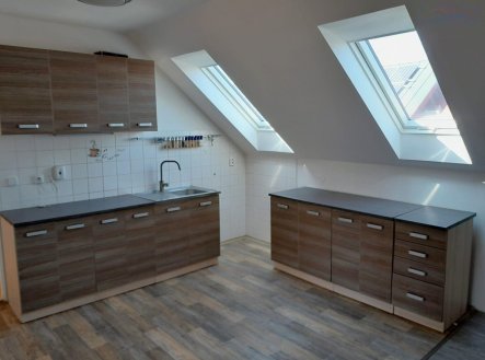 Pronájem bytu, 3+kk, 50 m²