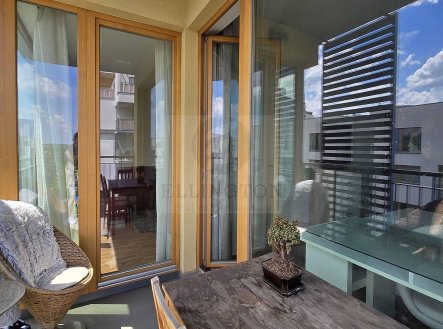 Pronájem bytu, 2+kk, 68 m²