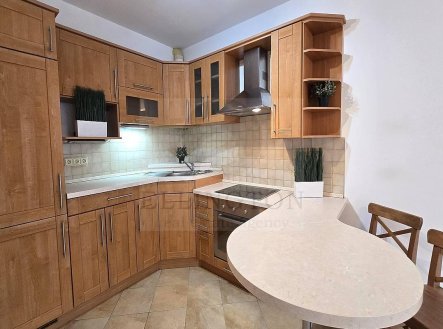 Pronájem bytu, 2+kk, 58 m²
