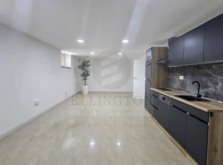 Prodej kanceláře, 49 m²