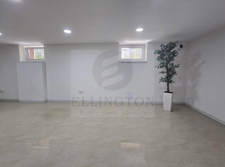 Prodej kanceláře, 49 m²