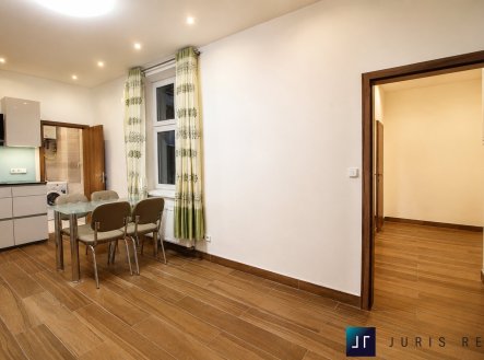 Prodej bytu, 2+1, 87 m²