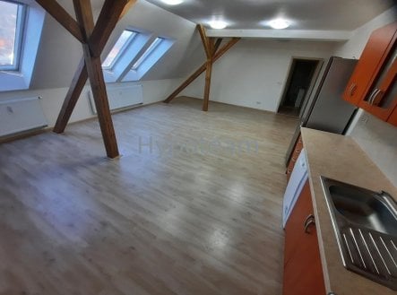 Pronájem bytu, 2+kk, 75 m²