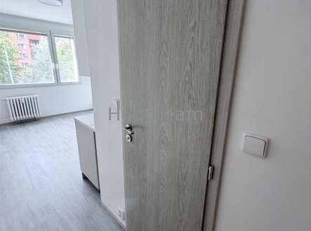Pronájem bytu, 1+1, 34 m²