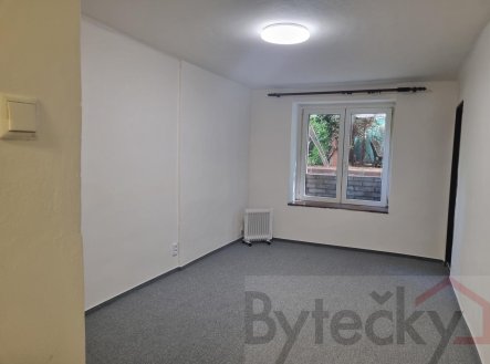 Pronájem bytu, 1+1, 24,5 m²