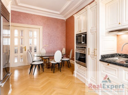 Prodej bytu, 4+kk, 136 m²