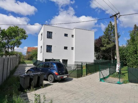 Prodej nájemního domu, 303 m²