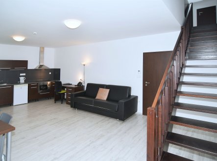 Pronájem bytu, 3+kk, 162 m²