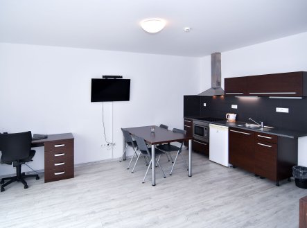 Pronájem bytu, 3+kk, 141 m²