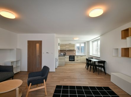 Pronájem bytu, 3+kk, 87 m²