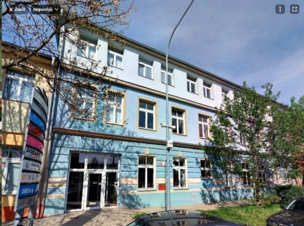 Pronájem kanceláře, 318 m²