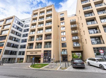 Prodej bytu, 1+kk, 81 m²