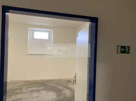 Pronájem skladu, 8 m²