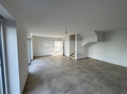 Pronájem domu/vily, 165 m²