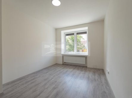 Pronájem bytu, 3+kk, 47 m²