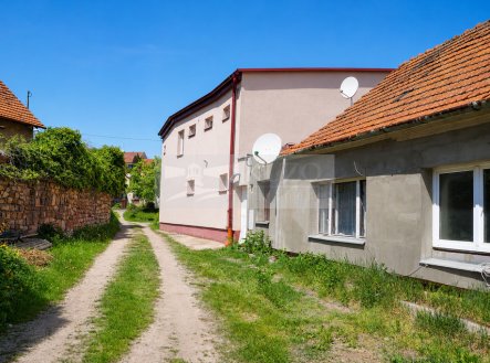 nadvori.png | Prodej - dům/vila, 107 m²